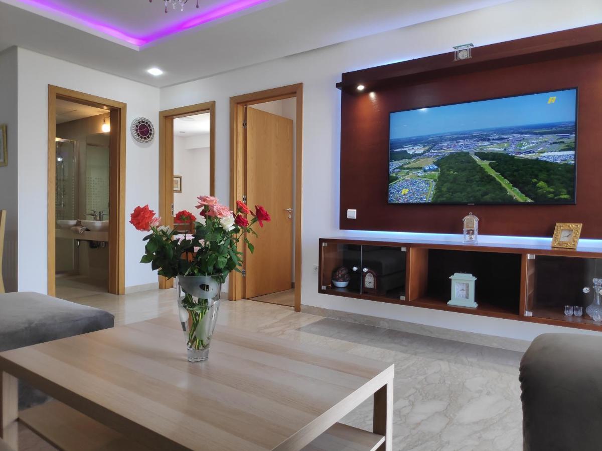 La Marina Luxury Apartment Fully Furnished Free Wifi, High Standard Residence, Amazing Prime Location Close To Restaurants, Transport, Beach And Bouregreg River Salé Esterno foto